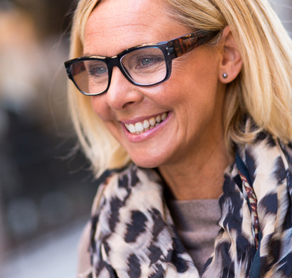 INGELA transp. coral-turtle brown Reading Glasses 25% RABATT - få kvar i lager